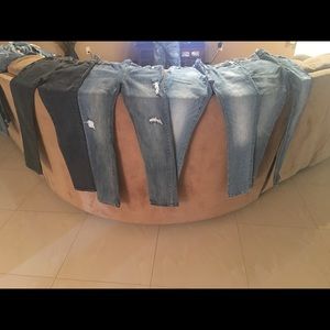 Bundle of 4 jeans